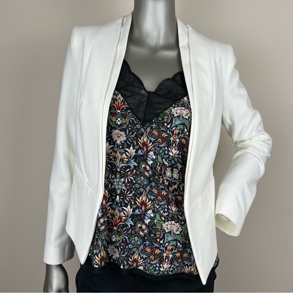 Top shop white open front crop jacket Size 2. Excellent condition. Dress up down